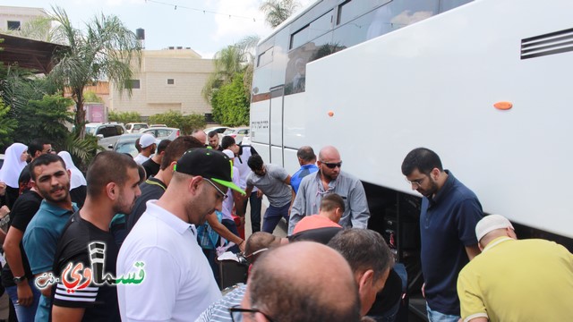 كفرقاسم -فيديو : حجا مبرور وسعيا مشكورا .. حجاج حافلة الحاج احمد الصوص تصل البلدة بسلام ودموع الفرح تغمر الجميع 